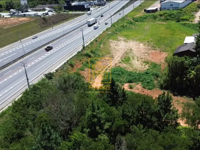 Imagem: Terreno amplo para investimento em localização