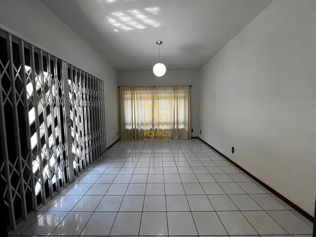 Imagem 15: Espaçosa casa de esquina no bairro Quintino