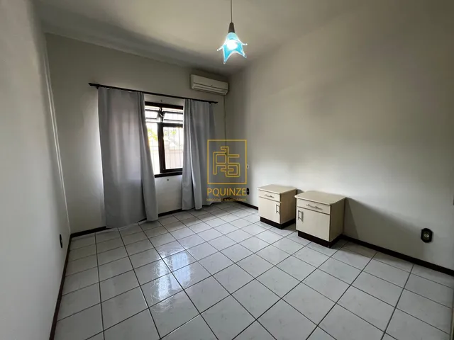 Imagem 13: Espaçosa casa de esquina no bairro Quintino