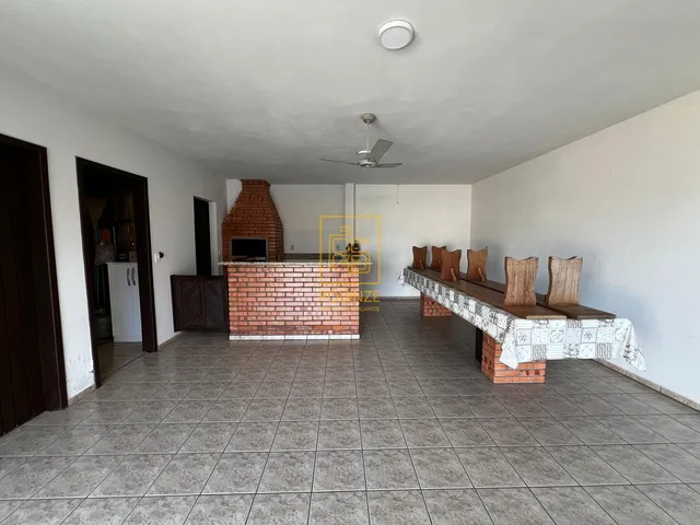 Imagem 8: Espaçosa casa de esquina no bairro Quintino