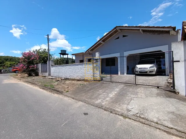 Imagem: EXCLUSIVIDADE - Casa com amplo quintal no