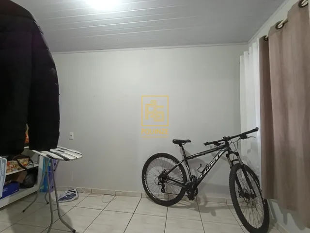 Imagem 6: EXCLUSIVIDADE - Casa com amplo quintal no bairro Pomeranos