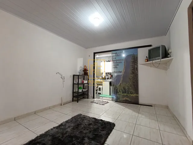 Imagem 5: EXCLUSIVIDADE - Casa com amplo quintal no bairro Pomeranos