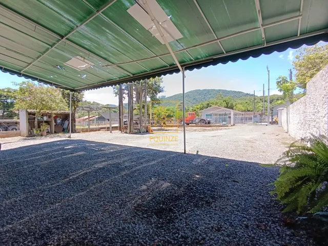 Imagem 2: EXCLUSIVIDADE - Casa com amplo quintal no bairro Pomeranos