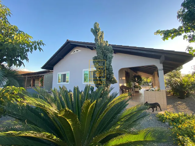 Imagem: Casa com 3 dormitórios amplos no bairro
