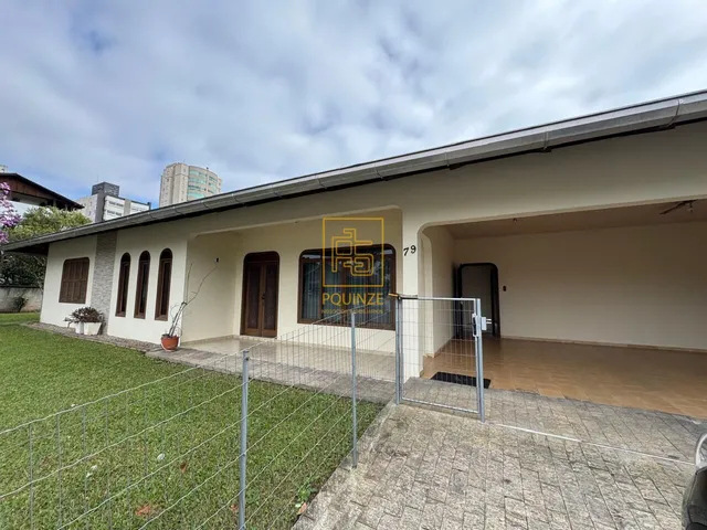 Imagem 13: Casa de Esquina com Quintal Amplo no Bairro das Capitais
