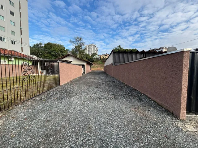 Imagem 5: Imóvel completo com casa, kitnets e galpão no bairro Quintino