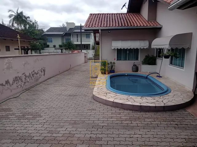 Imagem 13: Casa semi mobiliada com piscina no bairro das Nações