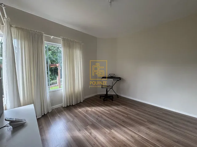 Imagem 6: Belíssima casa no centro de Benedito Novo