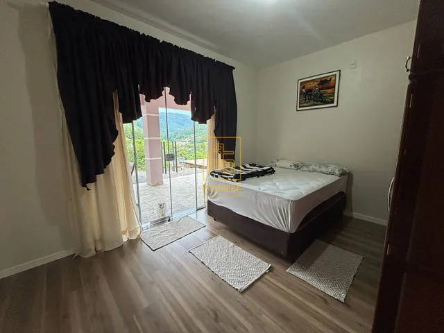 Imagem 11: Belíssima casa no centro de Benedito Novo
