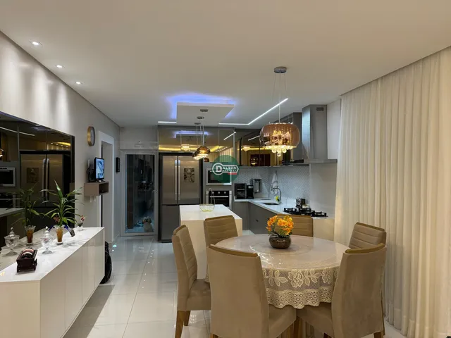Imagem: Casa Residencial em Florianópolis - Sc