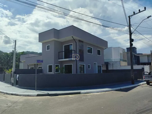 Imagem: Sobrado à venda no bairro Potecas - São
