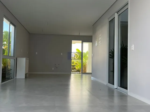 Imagem 2: Casa à venda no bairro Beira Rio - Biguaçu/SC