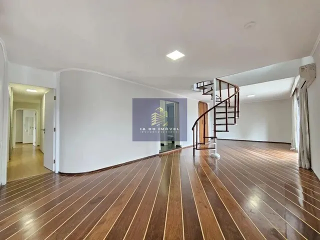 Imagem: A casa possui 4 Dormitórios, 4 Suítes, 6 Banheiros, 4