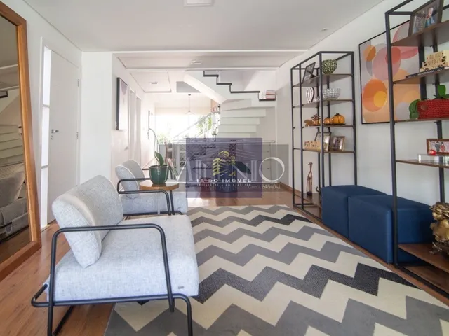 Imagem: A casa possui 3 Dormitórios, 3 Suítes, 5 Banheiros, 4
