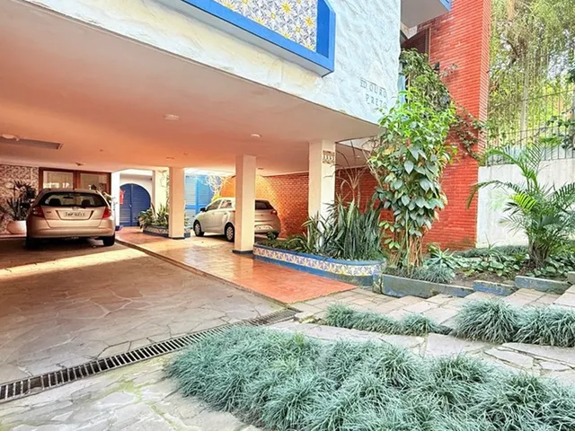 Imagem: O apartamento possui 3 Dormitórios, 1 Suíte, 3 Banheiros,