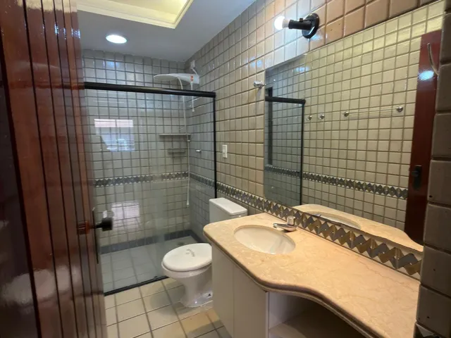 Imagem 9: 03 Quartos Sendo Um Suíte, Móveis Fixos, na Ponta Verde