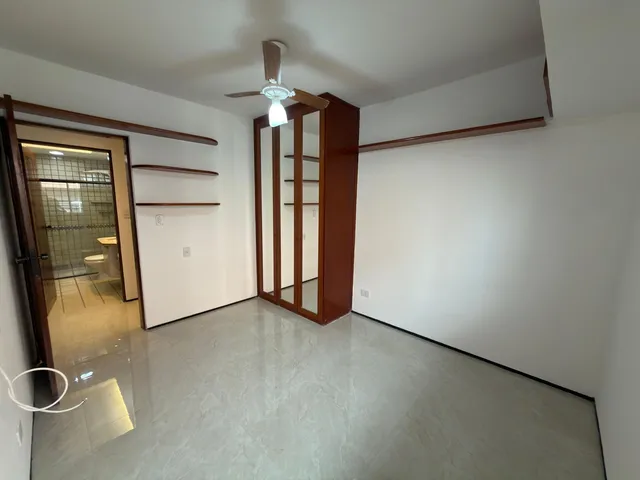 Imagem 10: 03 Quartos Sendo Um Suíte, Móveis Fixos, na Ponta Verde