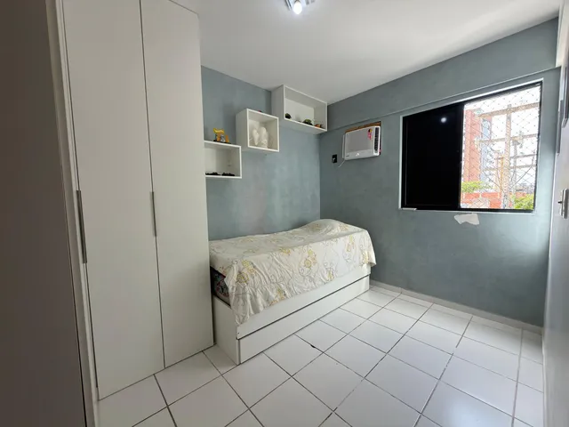 Imagem 3: 03 Quartos Sendo Um Suíte, Móveis Fixos, na Ponta Verde
