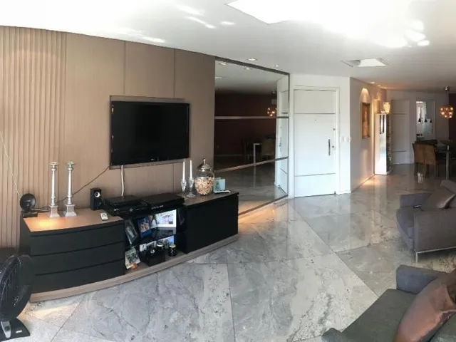 Imagem 2: Apartamento na Ponta Verde com 4 Suítes