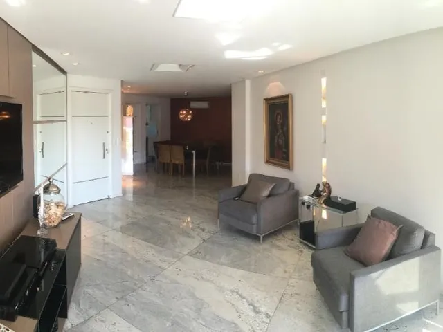 Imagem 3: Apartamento na Ponta Verde com 4 Suítes