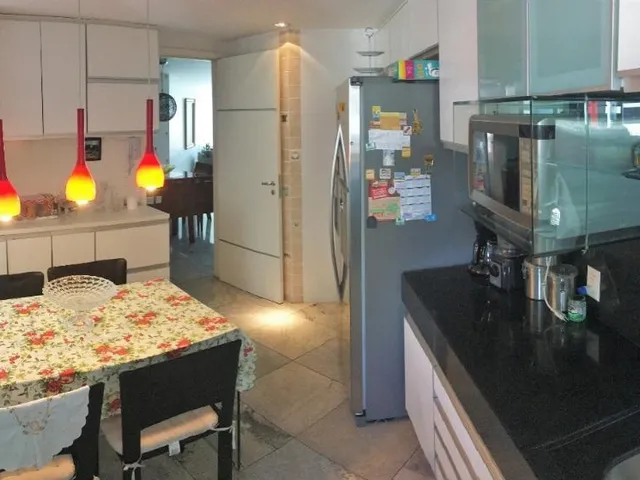Imagem 8: Apartamento na Ponta Verde com 4 Suítes