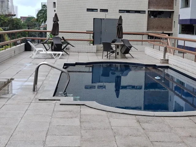 Imagem 12: Apartamento de Luxo com 3 Quartos e 146m² no Rosarinho, Recife-PE 2 Vagas de Garagem