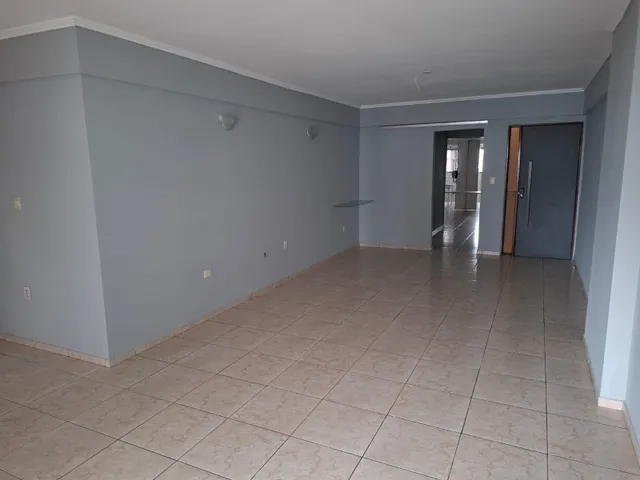 Imagem 11: Apartamento de Luxo com 3 Quartos e 146m² no Rosarinho, Recife-PE 2 Vagas de Garagem