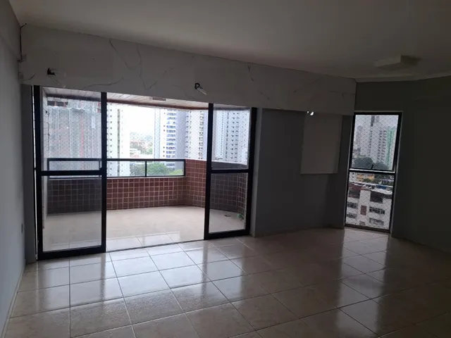 Imagem 9: Apartamento de Luxo com 3 Quartos e 146m² no Rosarinho, Recife-PE 2 Vagas de Garagem
