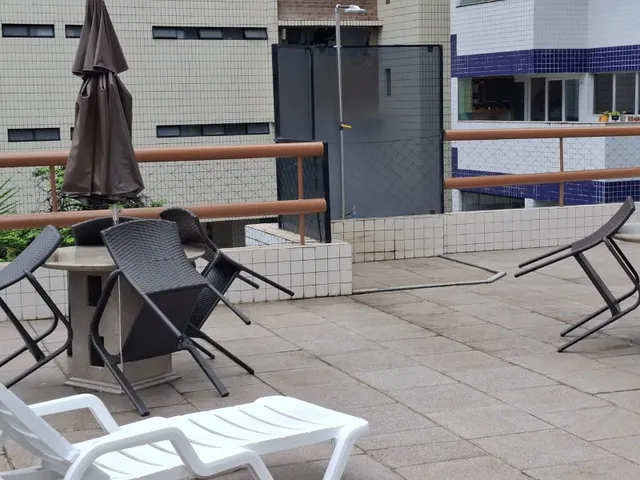 Imagem 3: Apartamento de Luxo com 3 Quartos e 146m² no Rosarinho, Recife-PE 2 Vagas de Garagem
