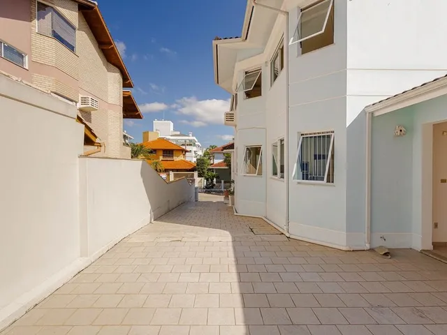 Imagem 3: Casa 5 Dormitórios para venda em Florianópolis - SC
