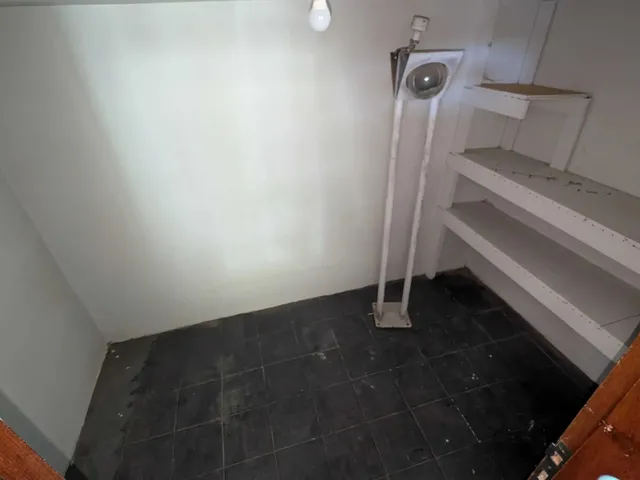 Imagem 2: Casa com 5 Dormitórios Sendo 3 Suítes e 4 Vagas de Garagem em Florianópolis/Sc