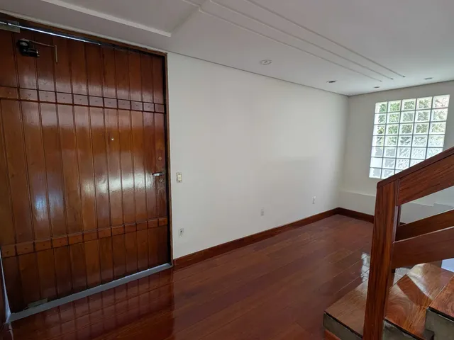 Imagem 16: Casa com 5 Dormitórios Sendo 3 Suítes e 4 Vagas de Garagem em Florianópolis/Sc