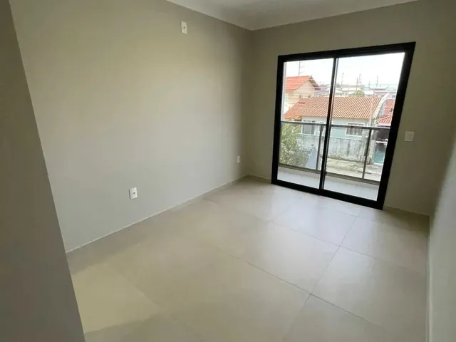 Imagem 12: Casa com 2 dormitórios sendo 2 suítes e 2 vagas de garagem em Palhoça/SC