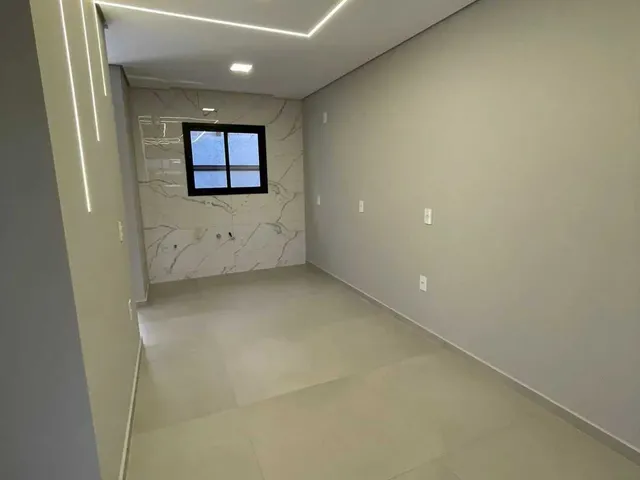 Imagem 3: Casa com 2 dormitórios sendo 2 suítes e 2 vagas de garagem em Palhoça/SC