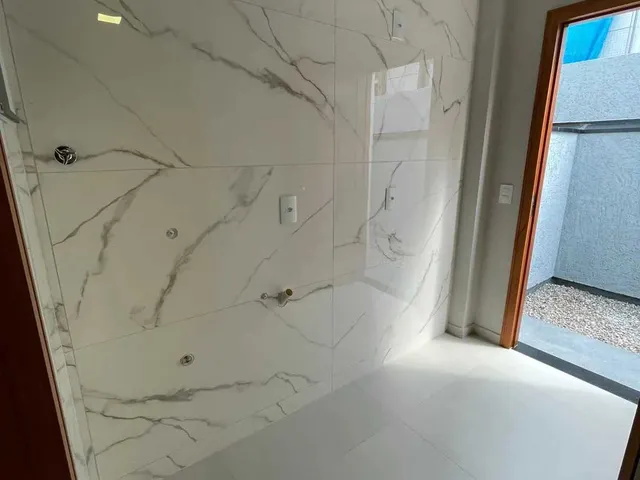 Imagem 6: Casa com 2 dormitórios sendo 2 suítes e 2 vagas de garagem em Palhoça/SC