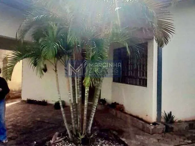 Imagem: Casa À Venda em Araraquara, na Rua Carlos