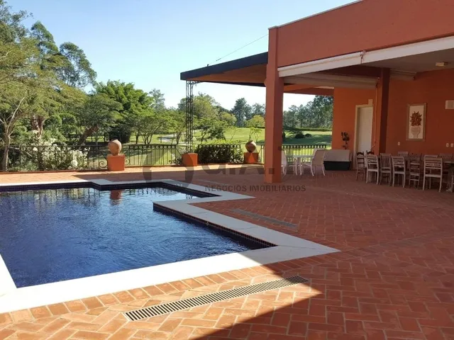 Imagem: A casa em condomínio possui 7 Dormitórios, 8 Suítes, 3