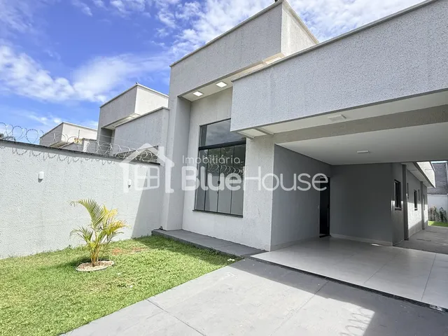 Imagem: A casa possui 3 Dormitórios, 1 Suíte, 3 Banheiros, 2
