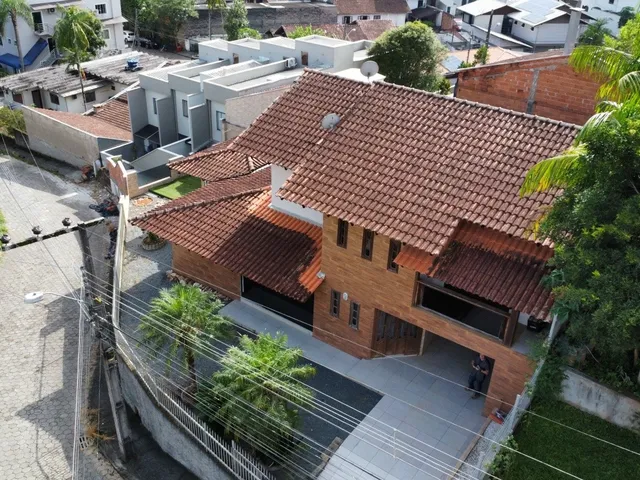 Imagem 14: Casa - Água Verde - Blumenau