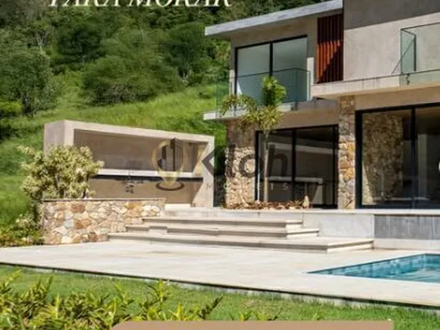 Imagem: O terreno possui 8 Dormitórios, 8 Suítes, 2.749m² de