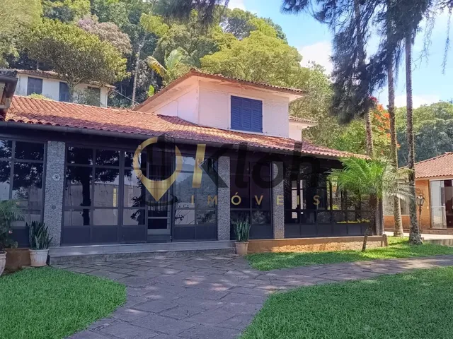 Imagem: Magnífica Reidência com piscina e casa
