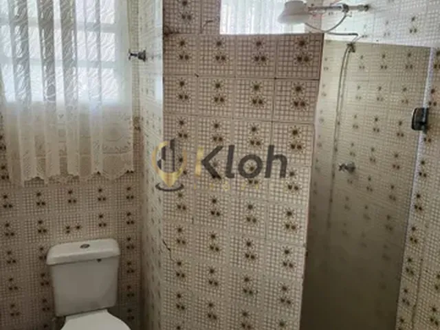 Imagem 10: Excelente localização! 2 casas, primeira 3 Quartos e segunda com 2 quartos com anexo