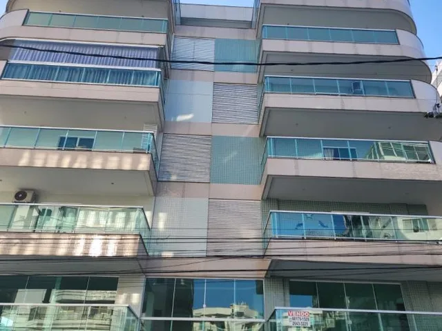 Imagem: O apartamento possui 2 Dormitórios, 1 Suíte, 2 Banheiros,