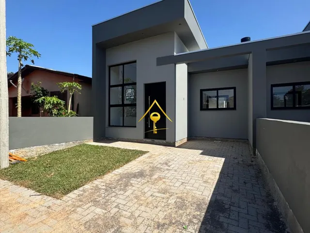 Imagem: Casas e Sobrados com 3 Dormitorio(s) localizado(a)