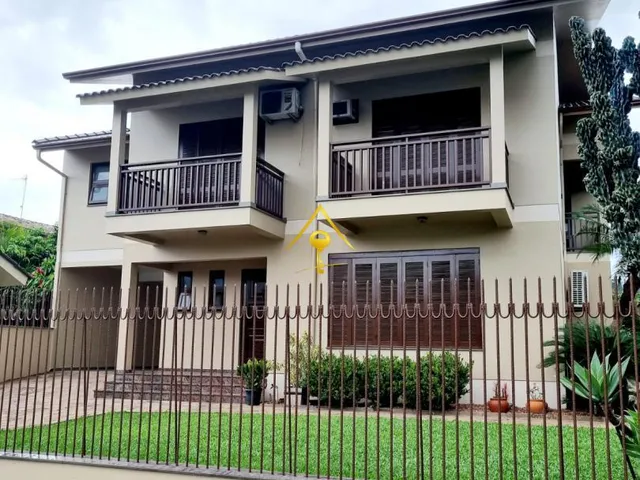 Imagem 1: Casas e Sobrados com 4 Dormitorio(s) localizado(a) no bairro Rincao dos Ilheus em