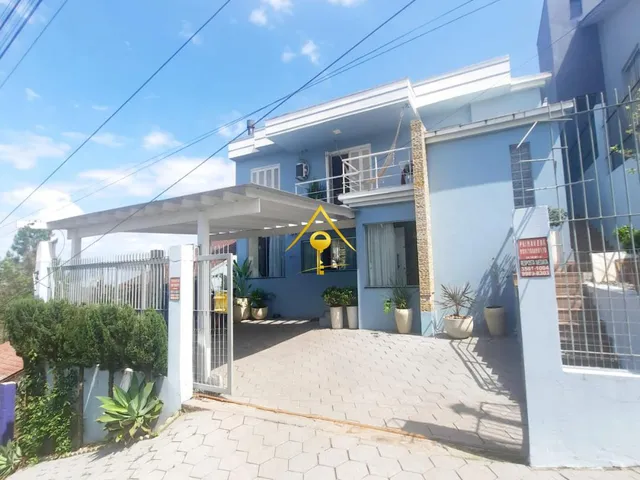 Imagem: Casas e Sobrados com 3 Dormitorio(s) localizado(a)