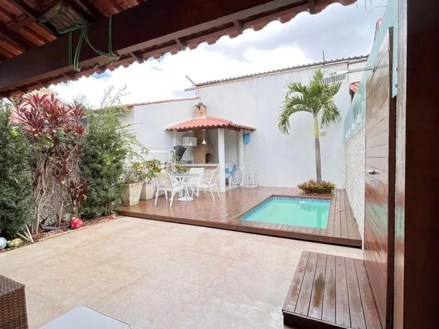 Imagem: Casa com 3 quartos, 300m², à venda em