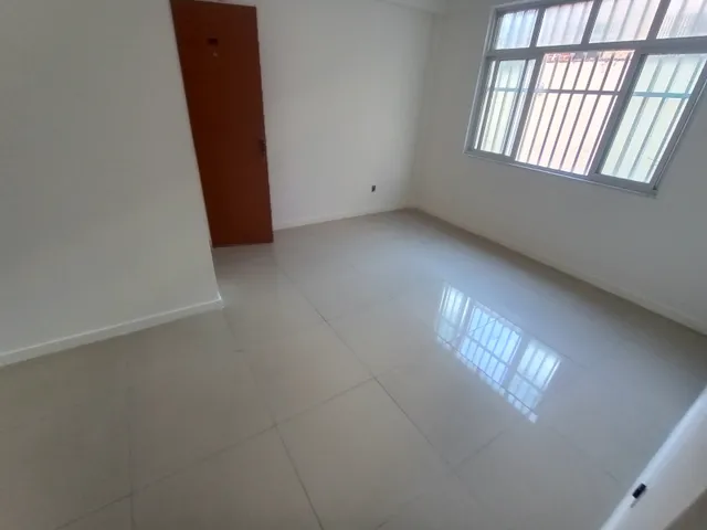 Imagem: 2 Quartos, dependência, suíte, garagem