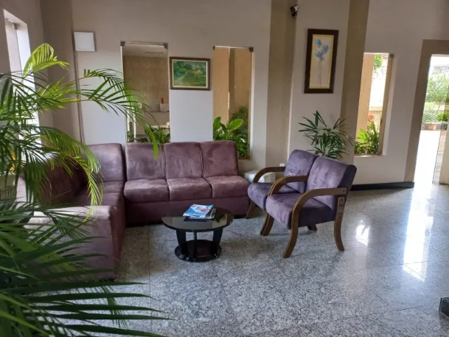Imagem: O apartamento possui 3 Dormitórios, 1 Suíte, 1 Banheiro,